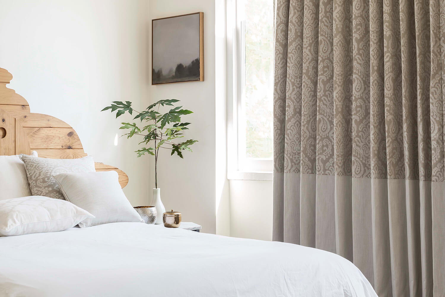 Curtain slider image 