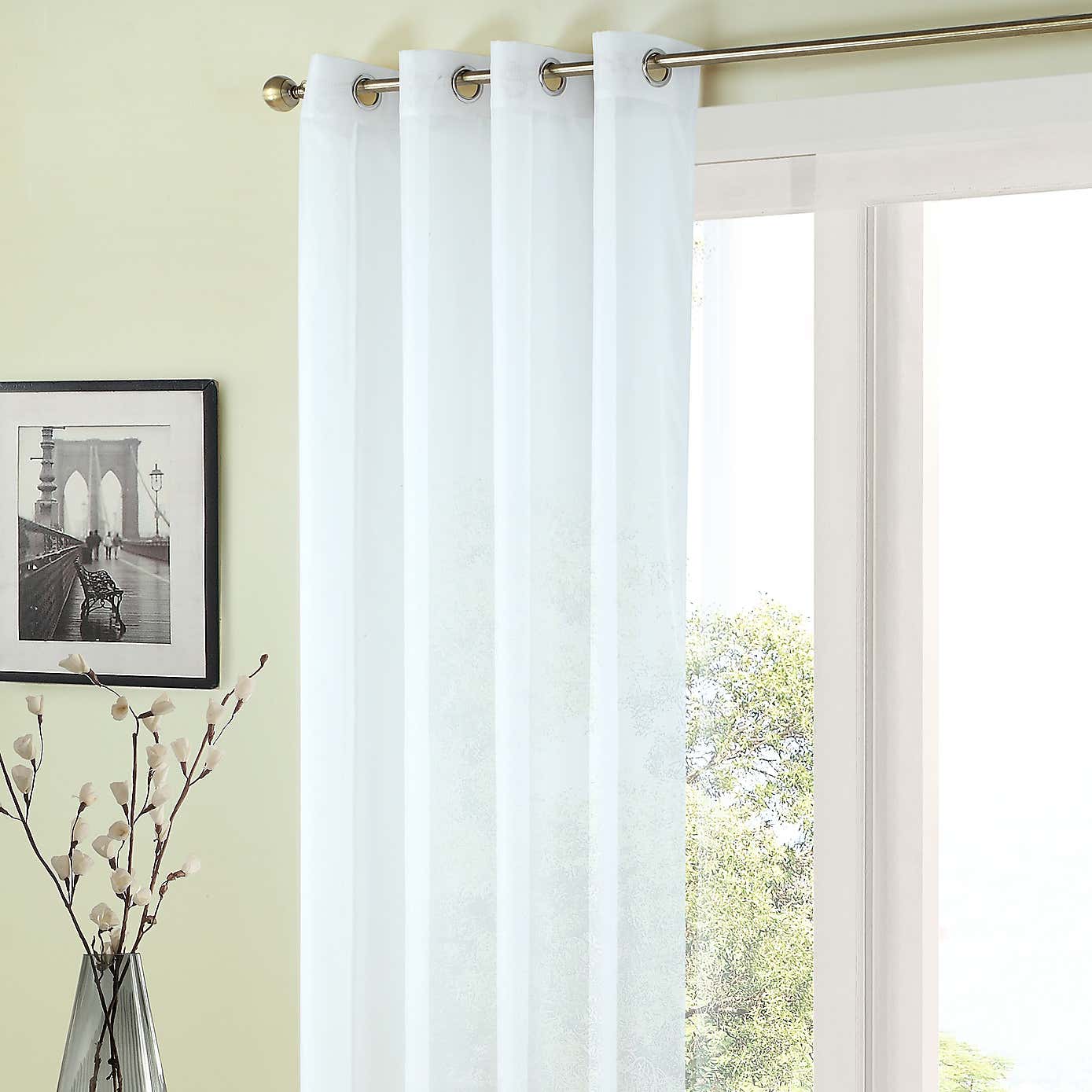 Curtain slider image 